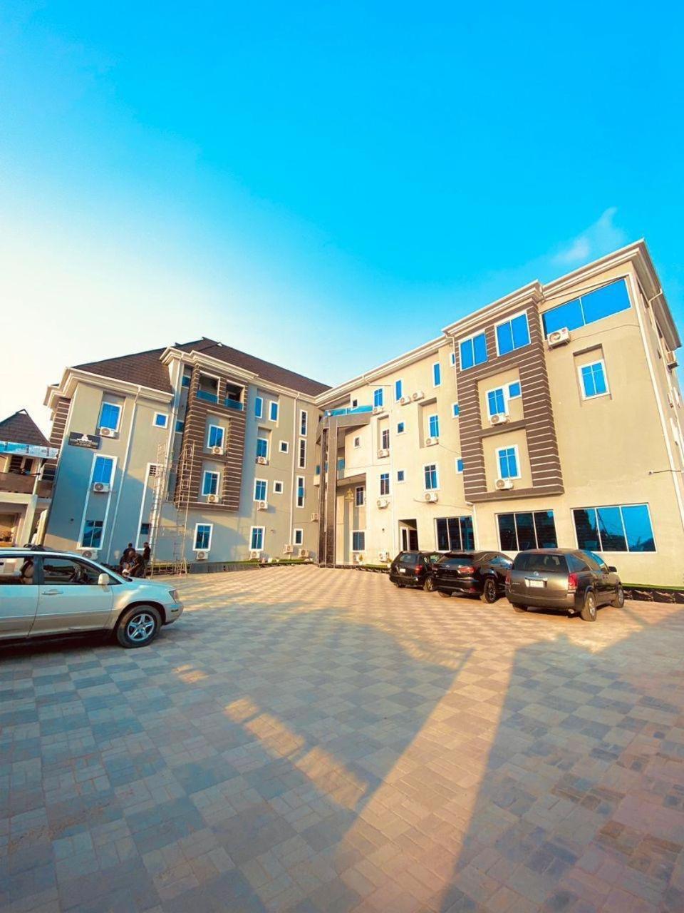 West Wing Hotel Lagos Buitenkant foto